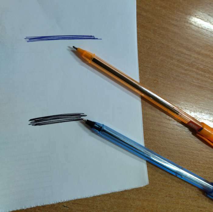 Фотография покупателя товара Ручка шариковая 0,5 мм, стержень синий, корпус МИКС тонированный, масляные чернила (штрихкод на штуке - Фото 13