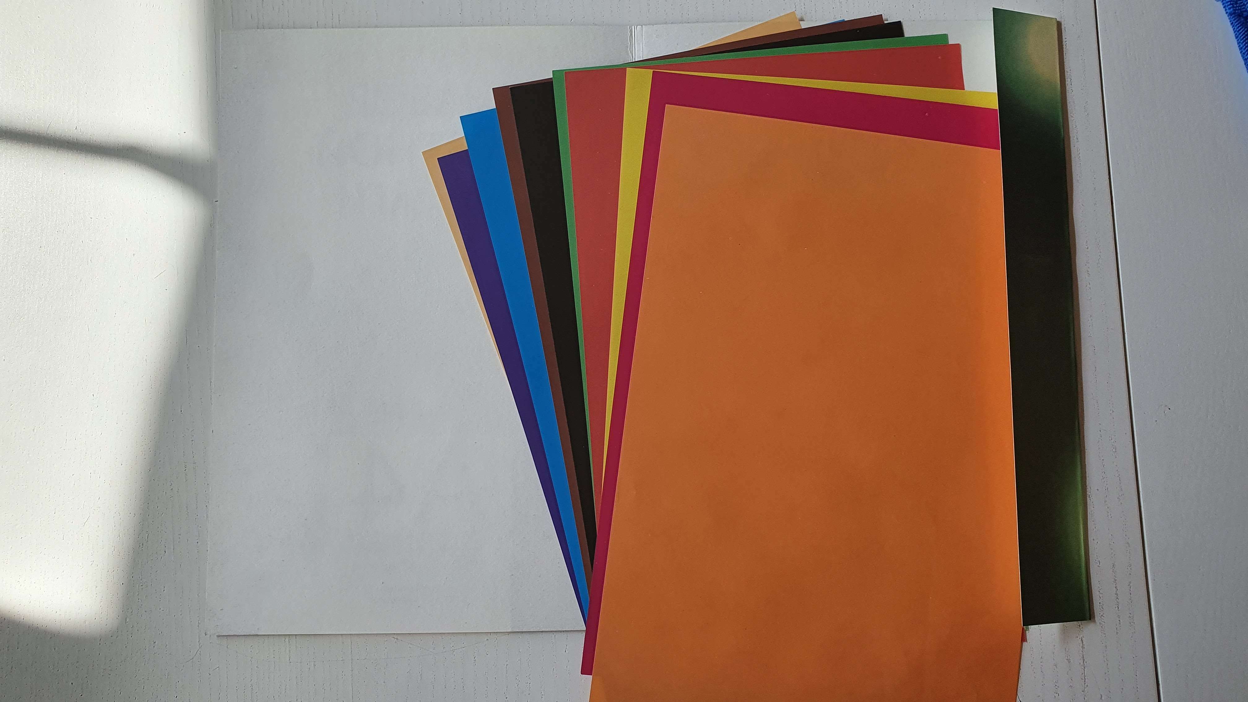 Фотография покупателя товара Бумага цветная А4, 10 листов, 10 цветов Licht, мелованная, двусторонняя, 65 г/м2, в папке