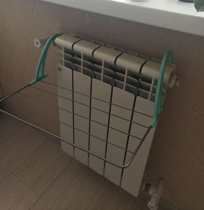 Фотография покупателя товара Сушилка для белья на радиатор, 45×23,5×18 см, цвет белый - Фото 6