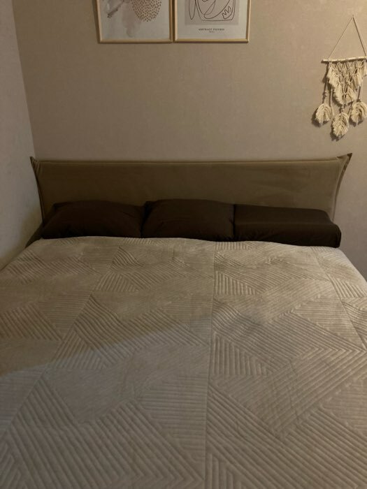 Фотография покупателя товара Кровать «Олимпия» без ПМ, 180×200 см, премиум велюр, цвет пески касабланки - Фото 3