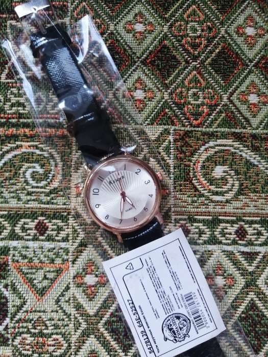 Фотография покупателя товара Часы наручные кварцевые женские "Kxuan", d-3.8 см, ремешок экокожа 23.5 см - Фото 1