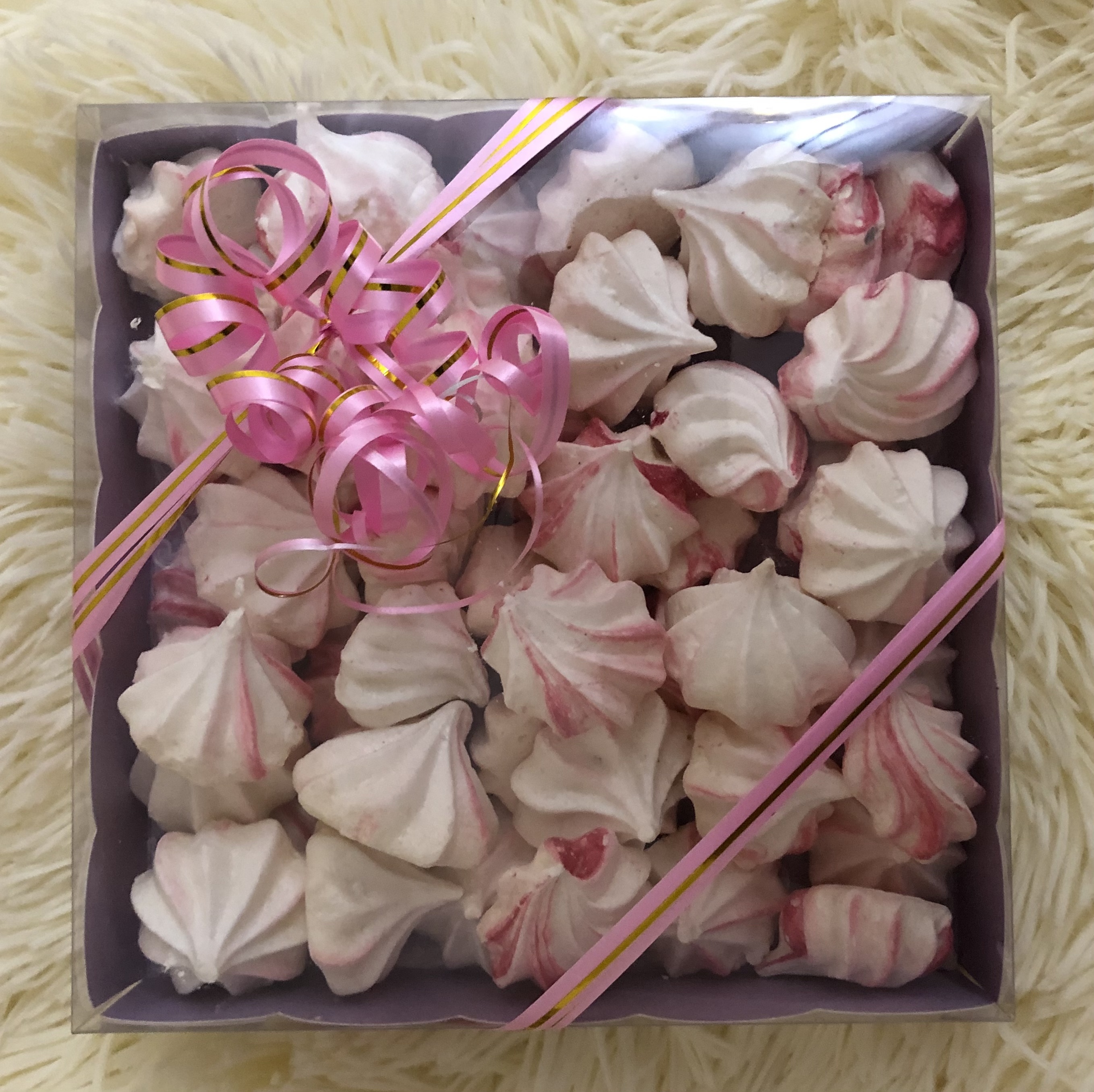 Фотография покупателя товара Коробка для печенья, кондитерская упаковка с PVC крышкой, «Сделано с любовью», 15 х 15 х 3 см - Фото 1