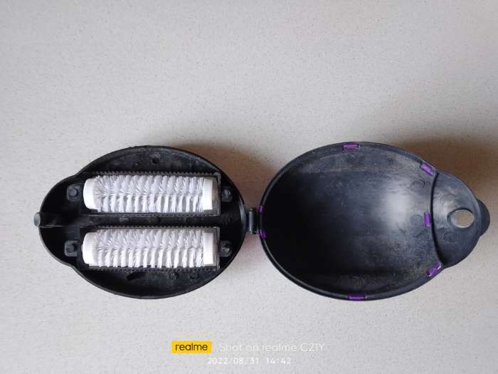 Фотография покупателя товара Щётка роликовая для коврового покрытия, 2 ролика, цвет МИКС