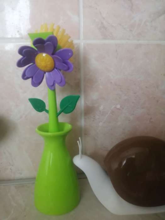 Фотография покупателя товара Щётка для посуды «Цветок», 7,5×6×25 см, цвет МИКС - Фото 1