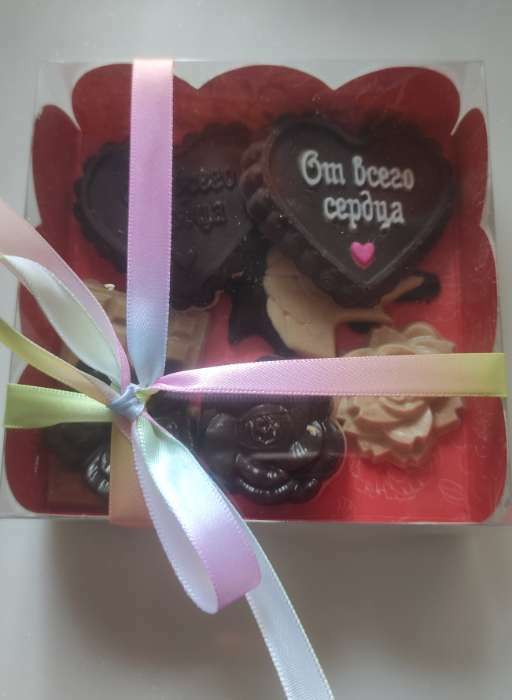 Фотография покупателя товара Коробка для печенья, кондитерская упаковка с PVC крышкой, «Счастье в каждом дне», 18 х 18 х 3 см - Фото 2