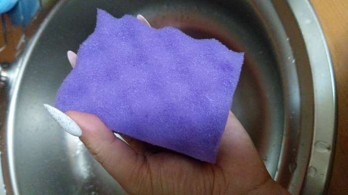 Фотография покупателя товара Набор губок для мытья посуды Raccoon «Кантри», 5 шт, 9,5×7×3,5 см, цвет фиолетовый, розовый - Фото 3