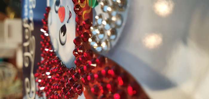 Фотография покупателя товара Новогодняя алмазная мозаика с частичным заполнением для детей на открытке «Новый год. Снеговики» - Фото 4