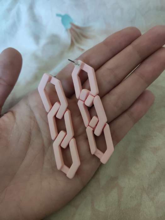 Фотография покупателя товара Серьги пластик «Цепь» фьюче, цвет красный - Фото 2