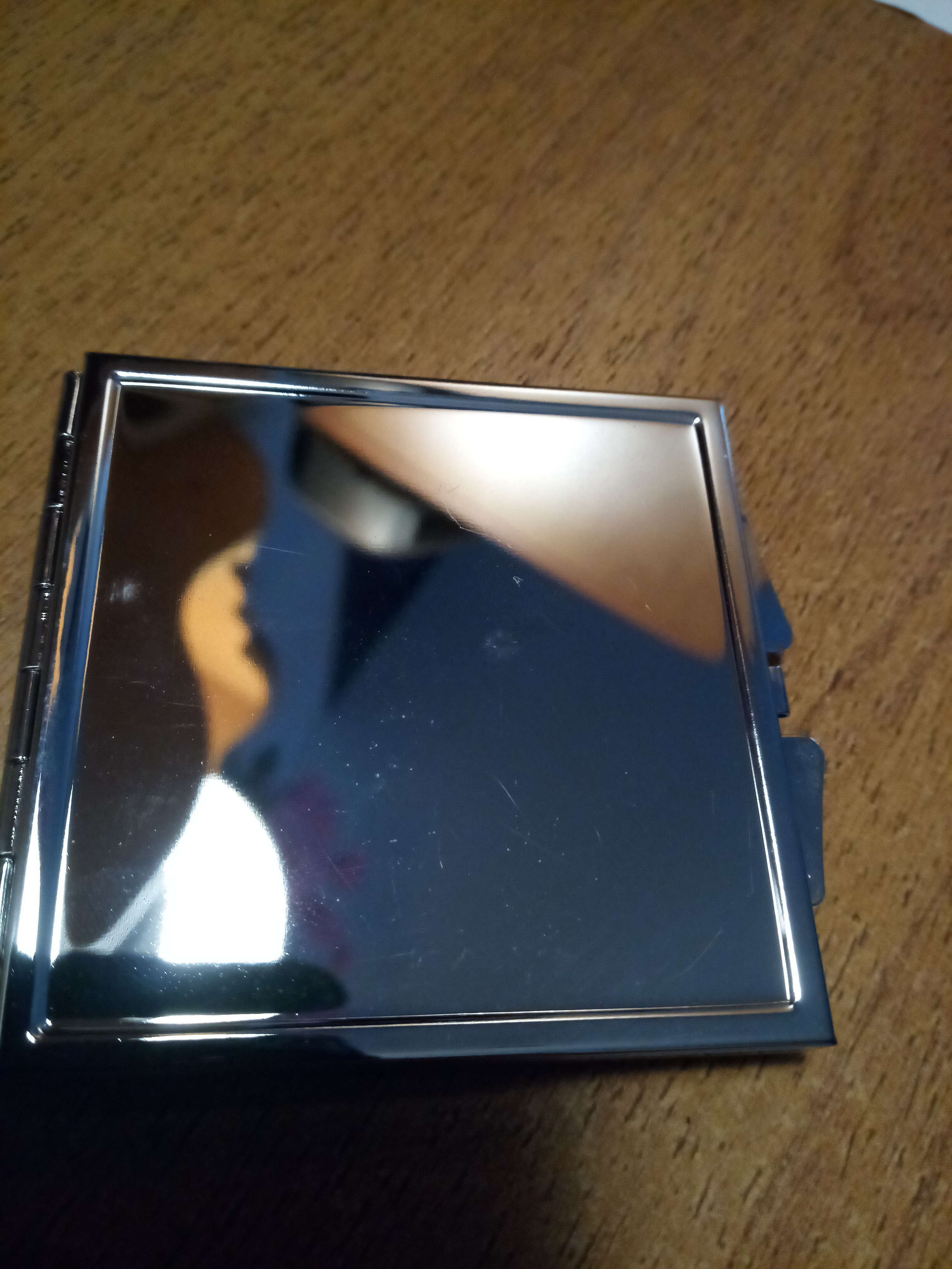 Фотография покупателя товара Зеркало складное, 6 × 6 см, цвет серебристый - Фото 2