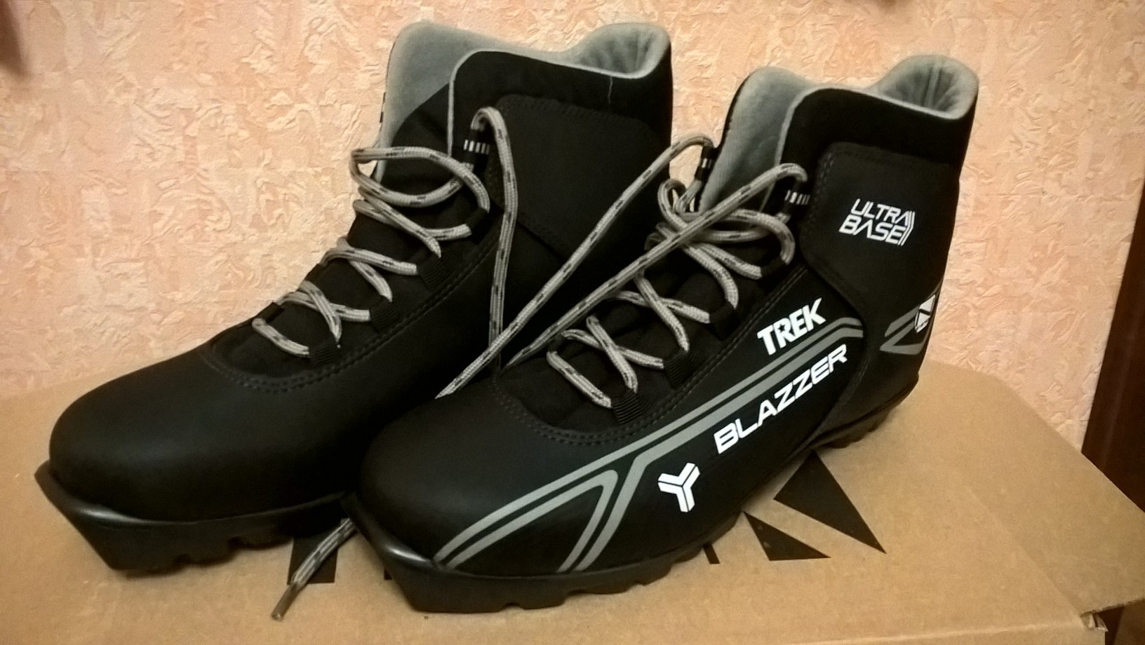 Фотография покупателя товара Ботинки лыжные TREK Blazzer SNS ИК, цвет чёрный, лого серый, размер 44 - Фото 1