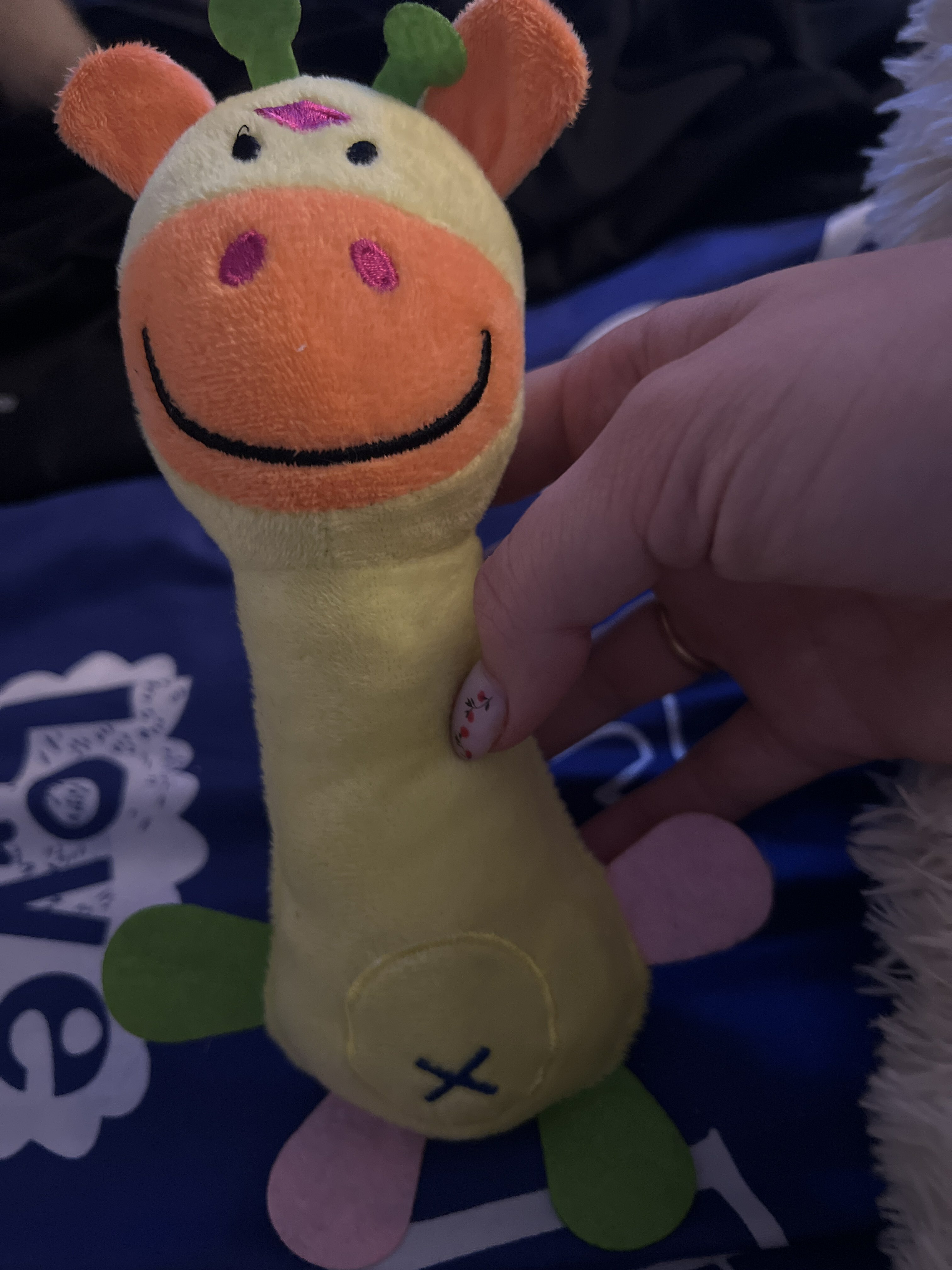 Фотография покупателя товара Мягкая игрушка для собак «Жираф», 24 см, жёлтая - Фото 2