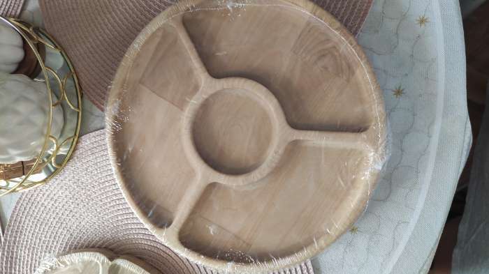 Фотография покупателя товара Менажница круглая Доляна, d=32 см, 7 секций, берёза - Фото 2