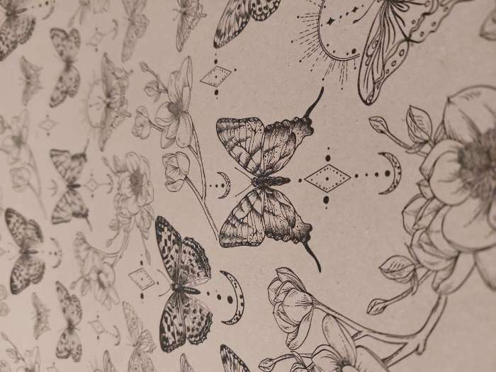 Фотография покупателя товара Бумага упаковочная крафтовая бурая «Бабочки», в рулоне 0,68 x 8м - Фото 1