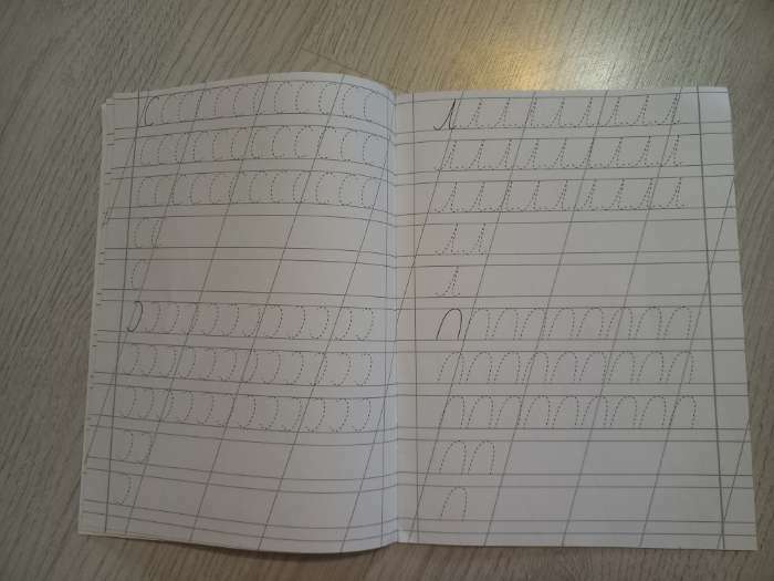 Фотография покупателя товара Тетрадь с прописями для детского сада «Пишем с наклоном»