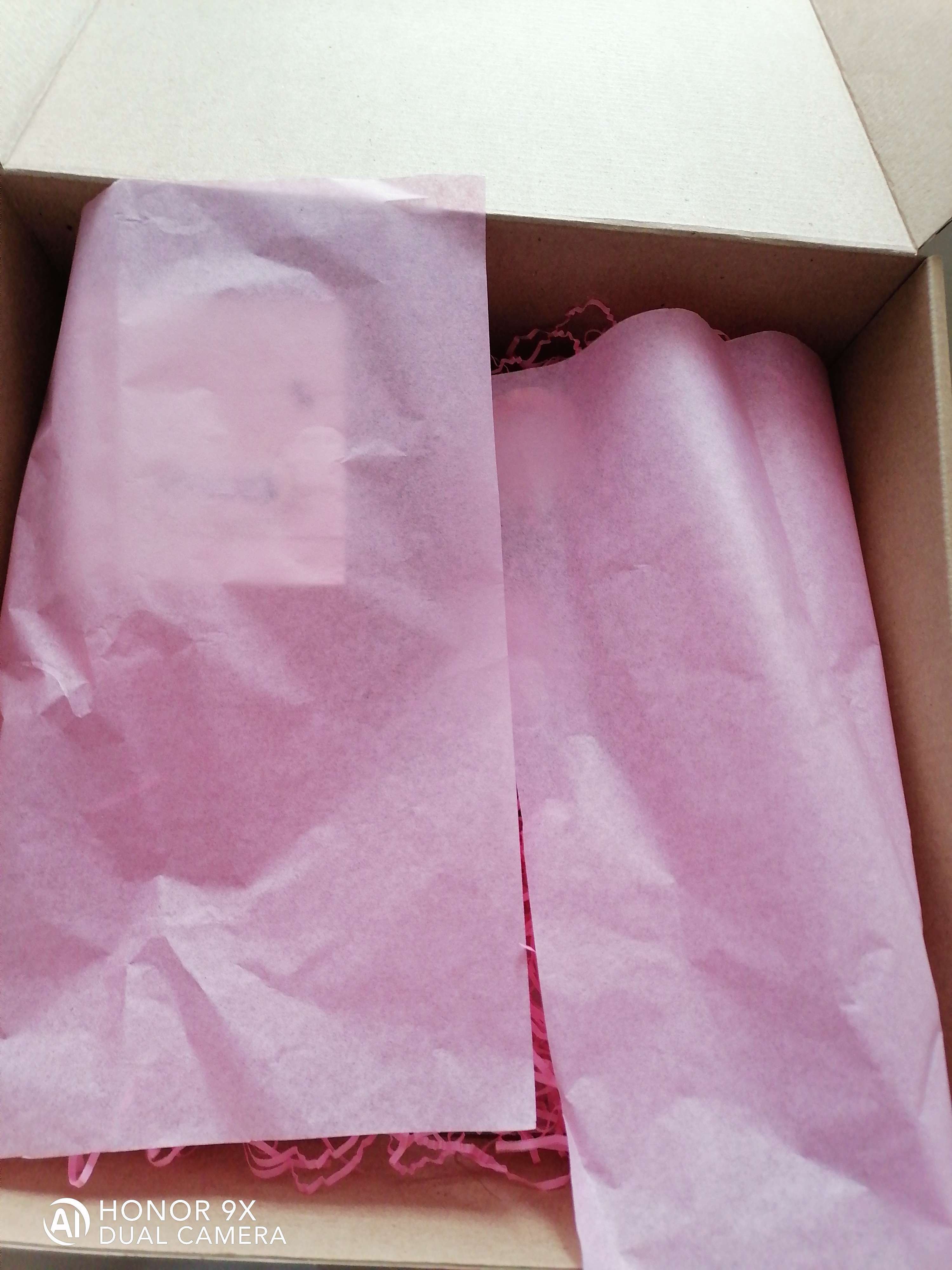 Фотография покупателя товара Бумага упаковочная тишью, светло-розовый, 50 х 66 см - Фото 10