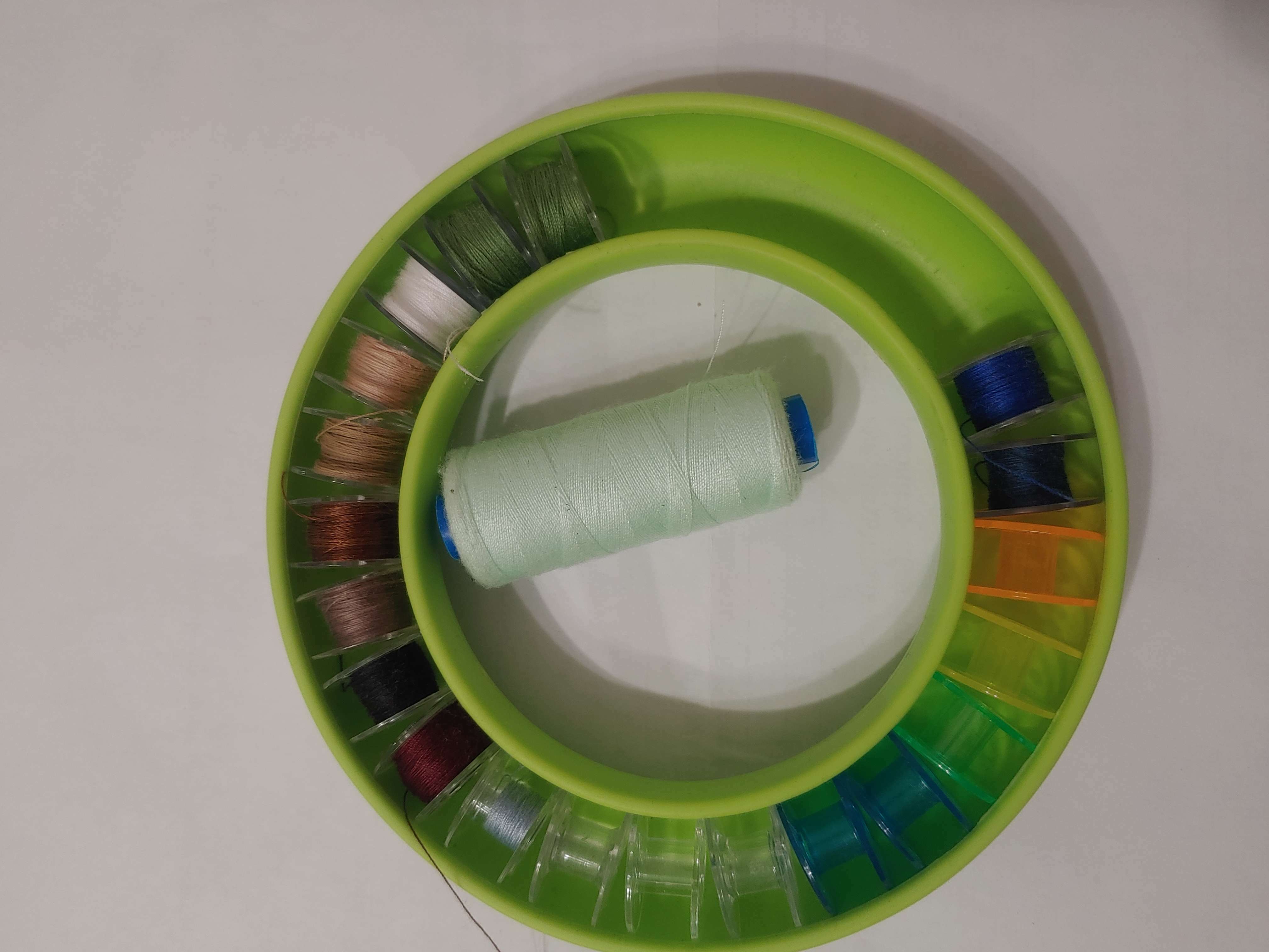 Фотография покупателя товара Кольцо, d = 13,5 см, с набором шпулек, d = 20 мм, 6 шт, цвет МИКС