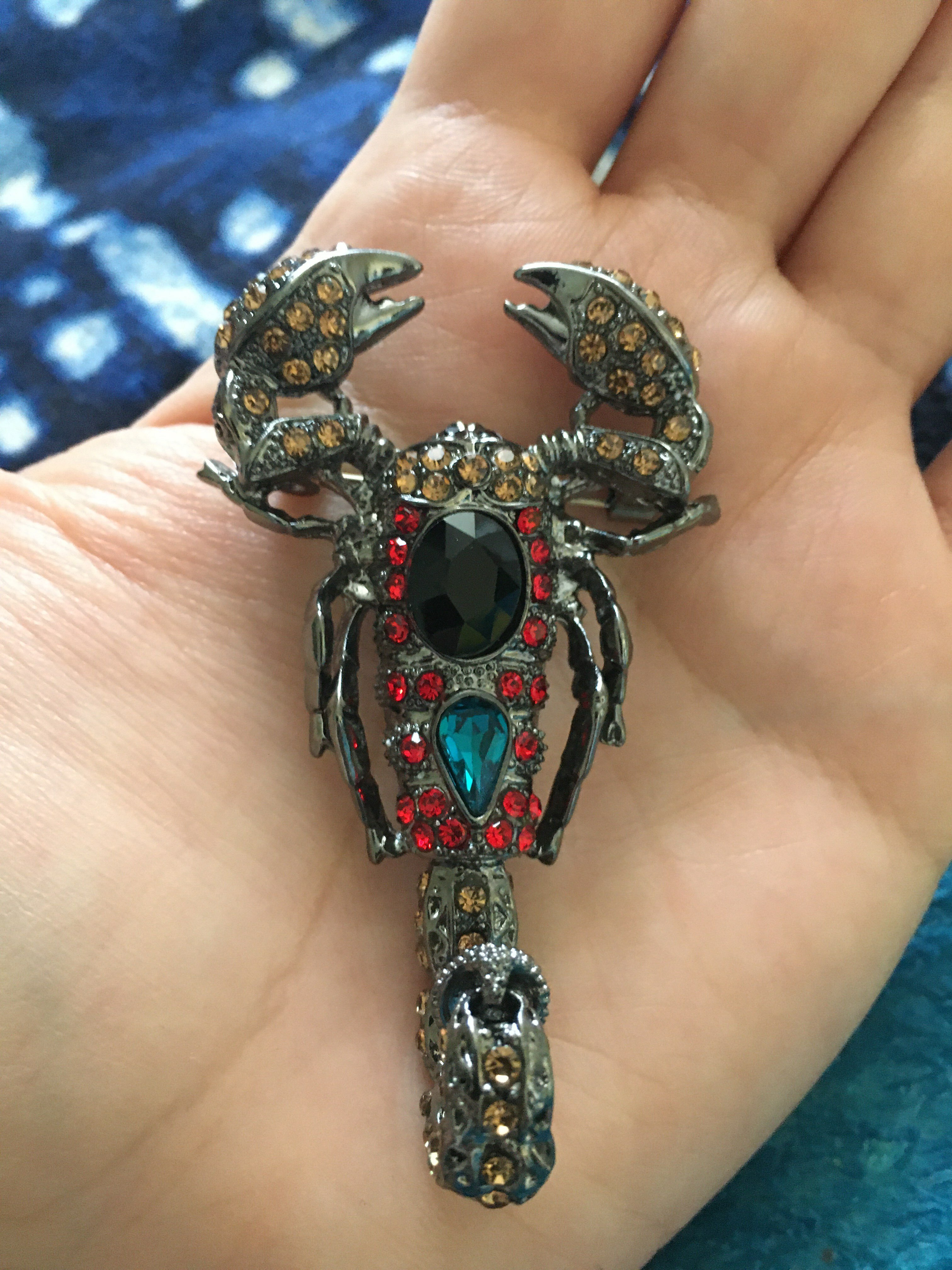 Фотография покупателя товара Брошь «Скорпион», цветная в сером металле - Фото 3