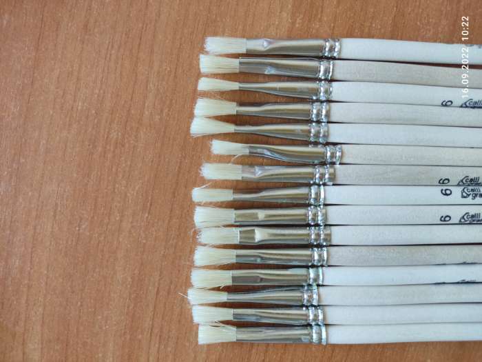 Фотография покупателя товара Кисть Щетина плоская № 6 (ширина обоймы 6 мм; длина волоса 14 мм), деревянная ручка, Calligrata