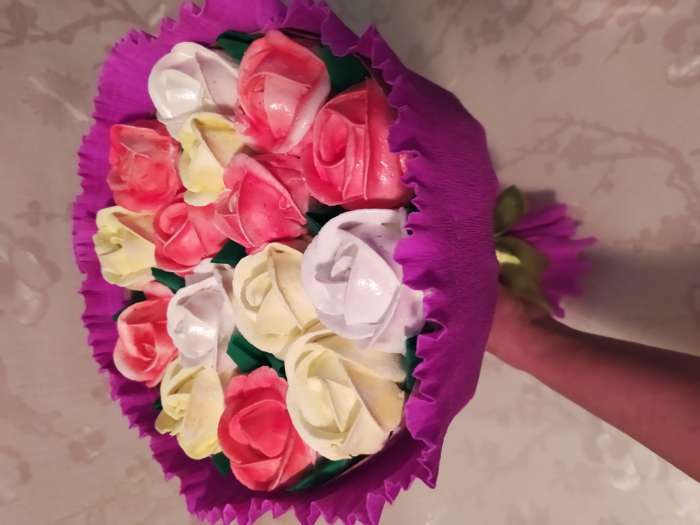 Фотография покупателя товара Бумага для упаковок и поделок, гофрированная, розовая, орхидея, однотонная, двусторонняя, рулон 1 шт., 50 см х 2,5 м
