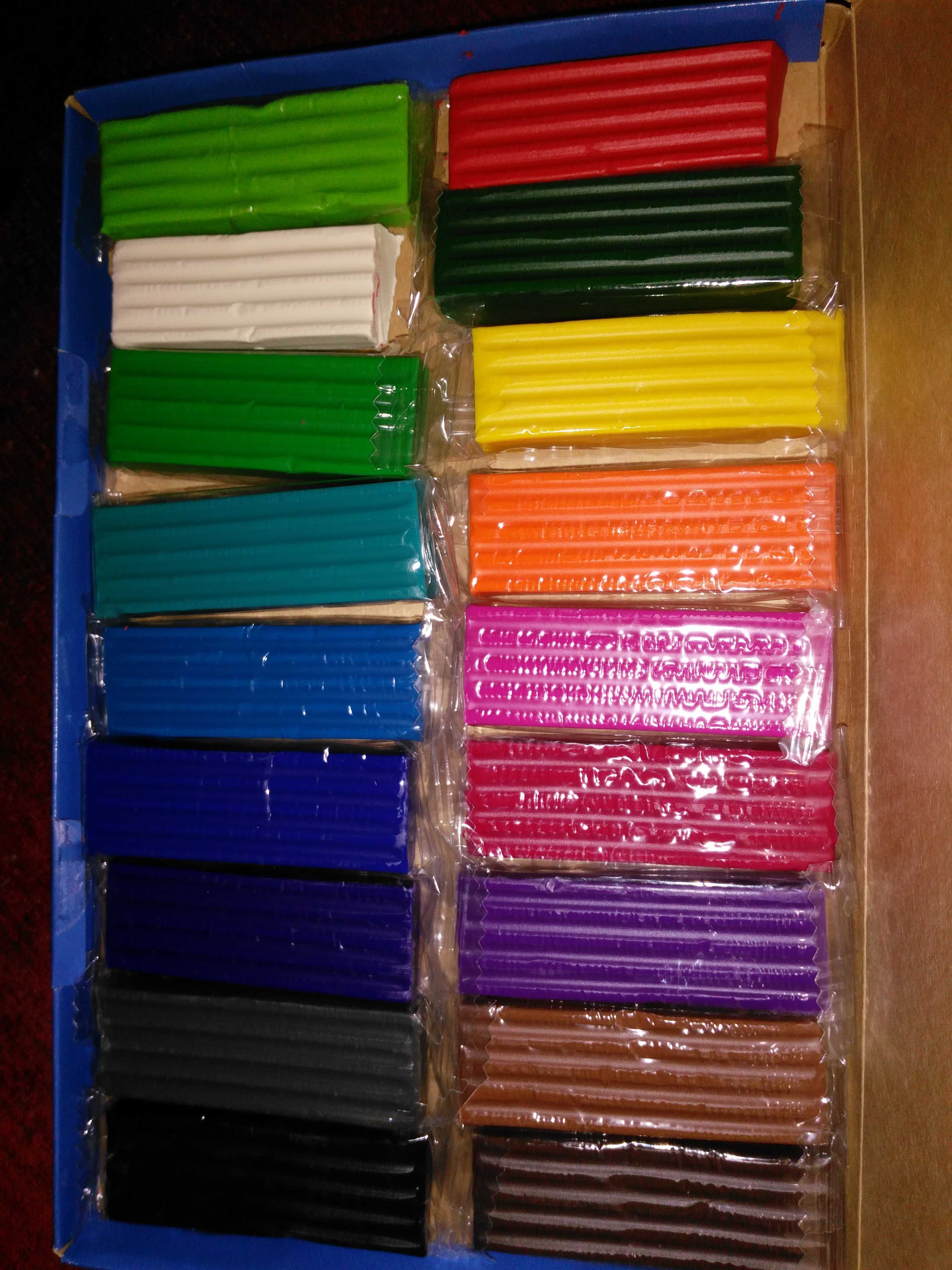 Фотография покупателя товара Пластилин 18 цветов 324гр, со стеком, в коробке, EK 36902 - Фото 1