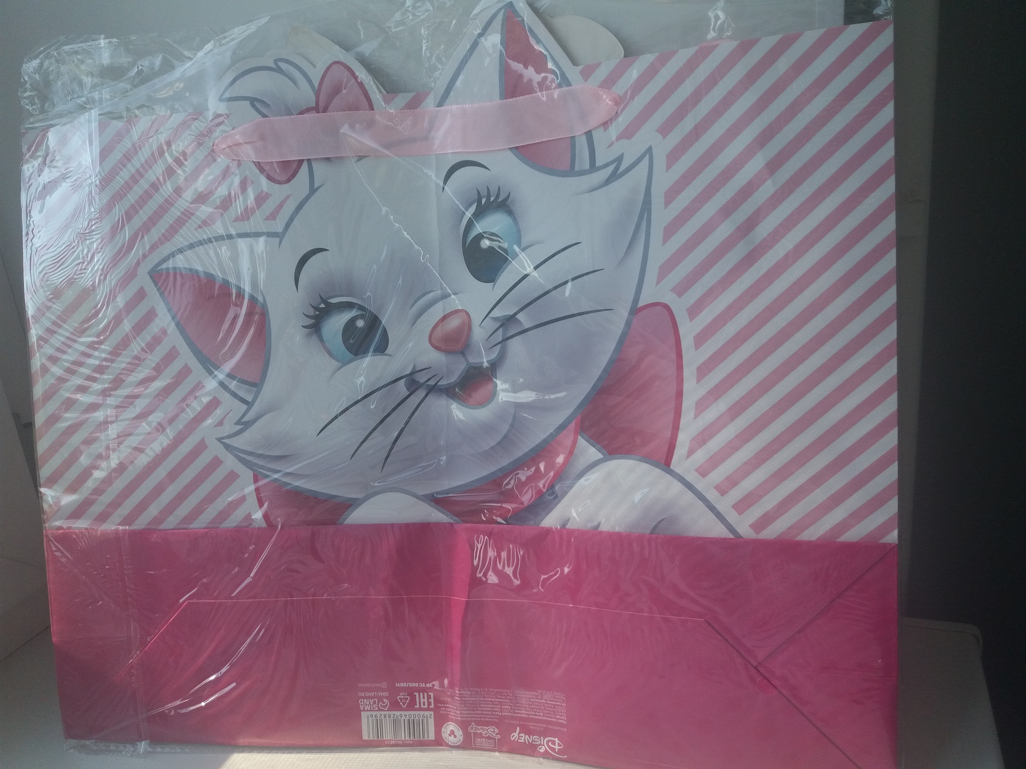 Фотография покупателя товара Пакет ламинированный горизонтальный, 31 х 40 х 11 см "Marie", Коты аристократы - Фото 2