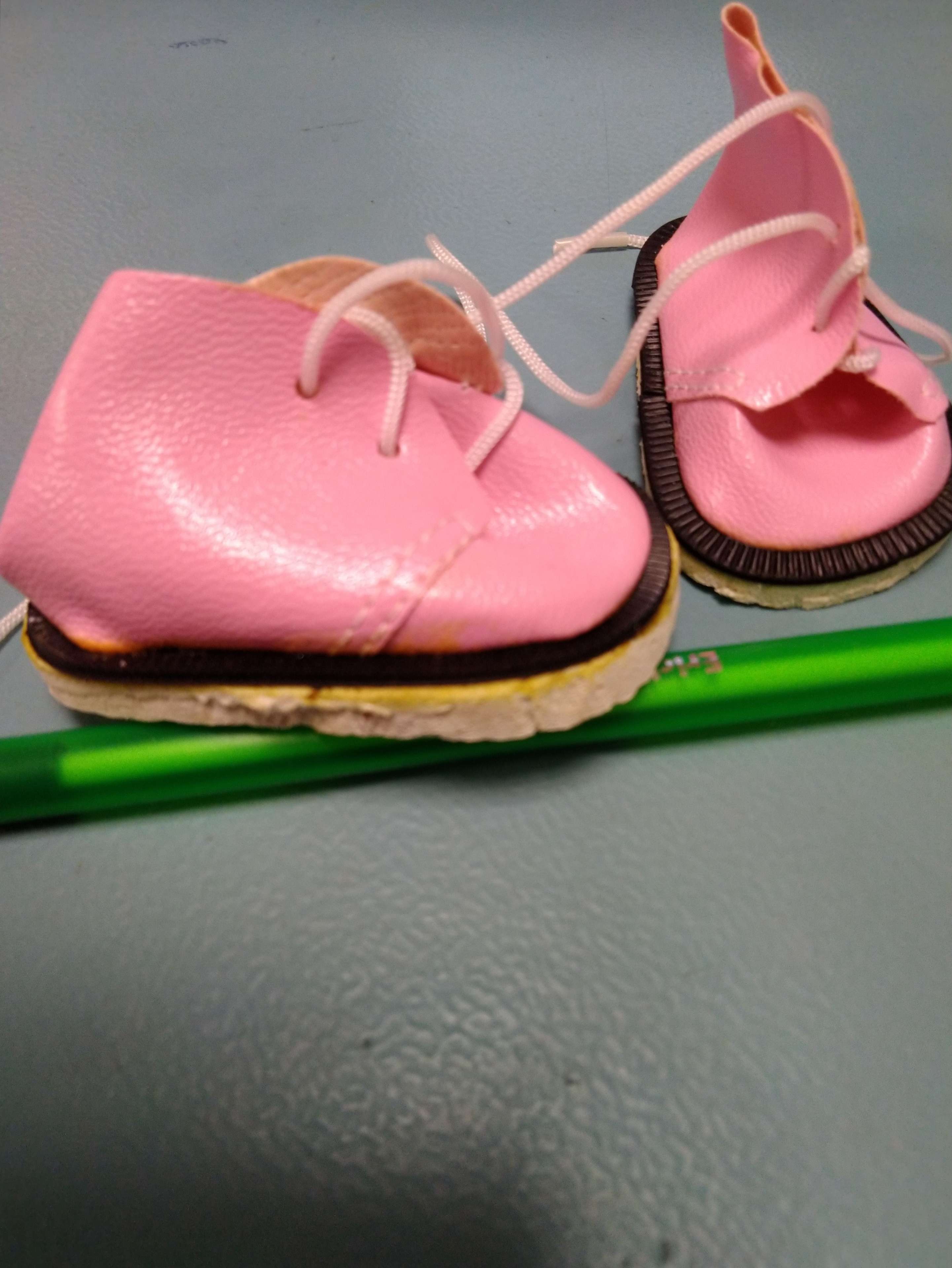 Фотография покупателя товара Ботинки для куклы «Завязки», длина подошвы: 6 см, 1 пара, цвет нежно-розовый - Фото 11