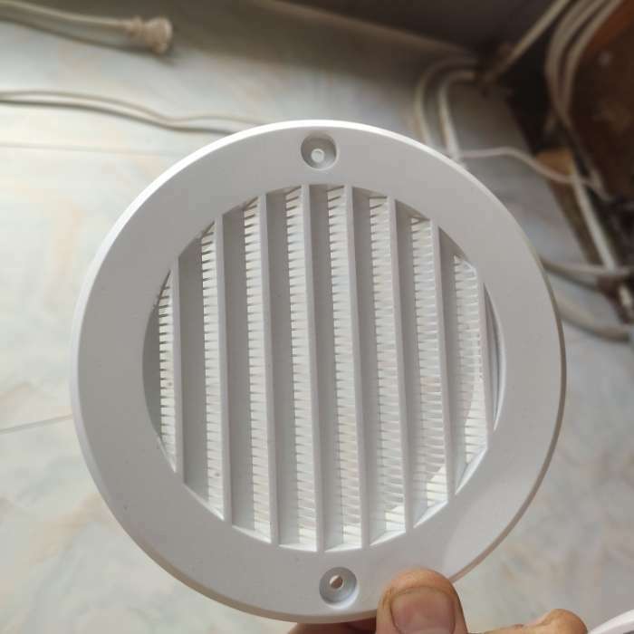 Фотография покупателя товара Решетка вентиляционная ERA 10 РКС, d=100 мм, круглая, с сеткой, неразъемная - Фото 2