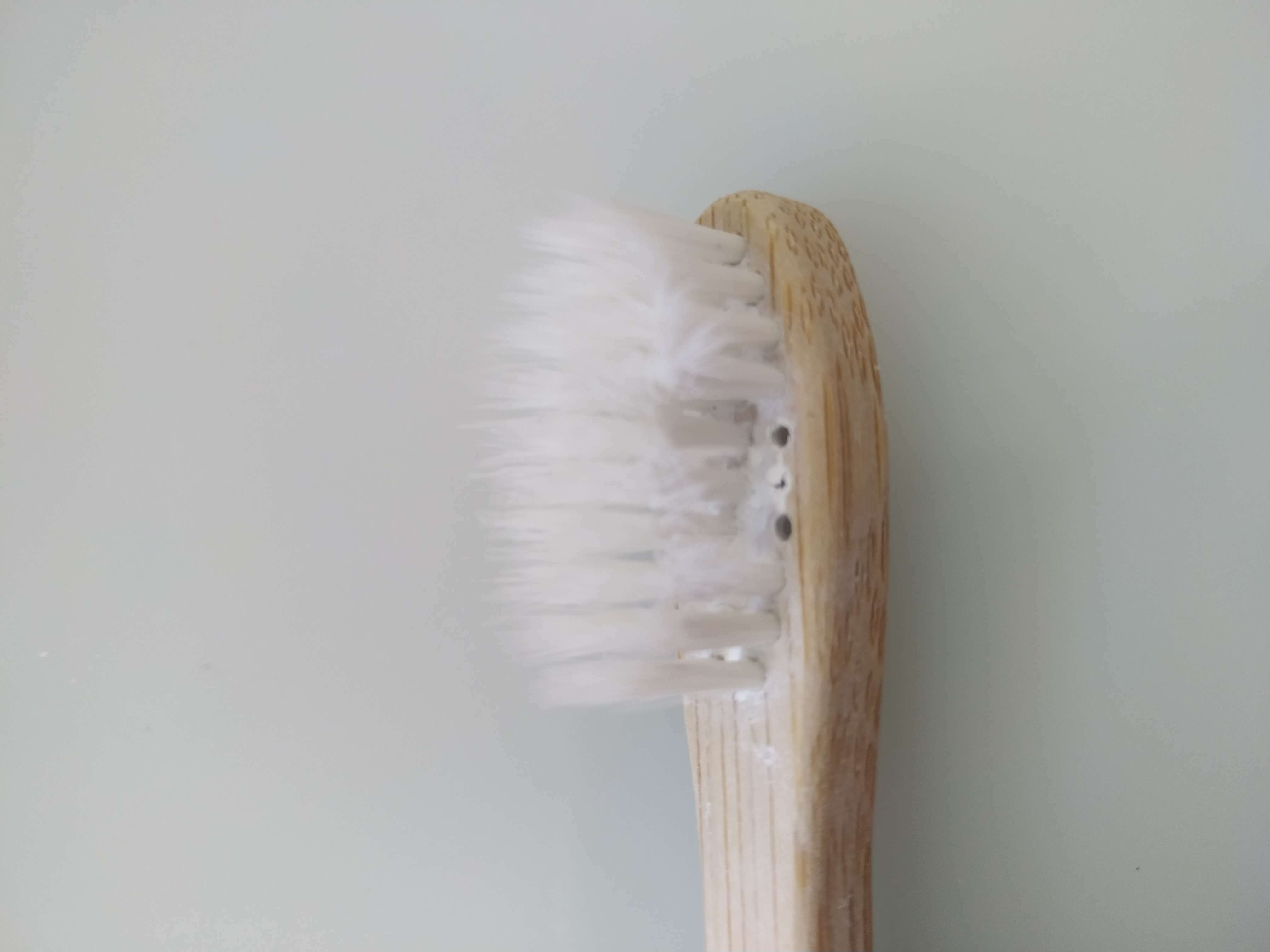 Фотография покупателя товара Зубная щётка детская Smile, бамбук 14 × 2 × 2 см - Фото 1