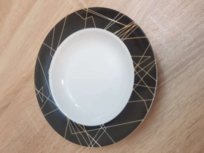 Фотография покупателя товара Тарелка глубокая Доляна «Кассиопея», 300 мл, d=21 см, керамика, белая, чёрная - Фото 2