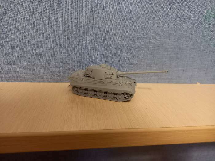 Фотография покупателя товара Сборная модель «Немецкий танк. Королевский Тигр» Звезда, 1/100, (6204) - Фото 2