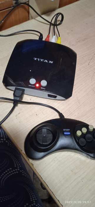 Фотография покупателя товара Геймпад для Sega 16-bit GP-100, 6 кнопок, 8 направлений, 9-Pin, чёрный - Фото 1