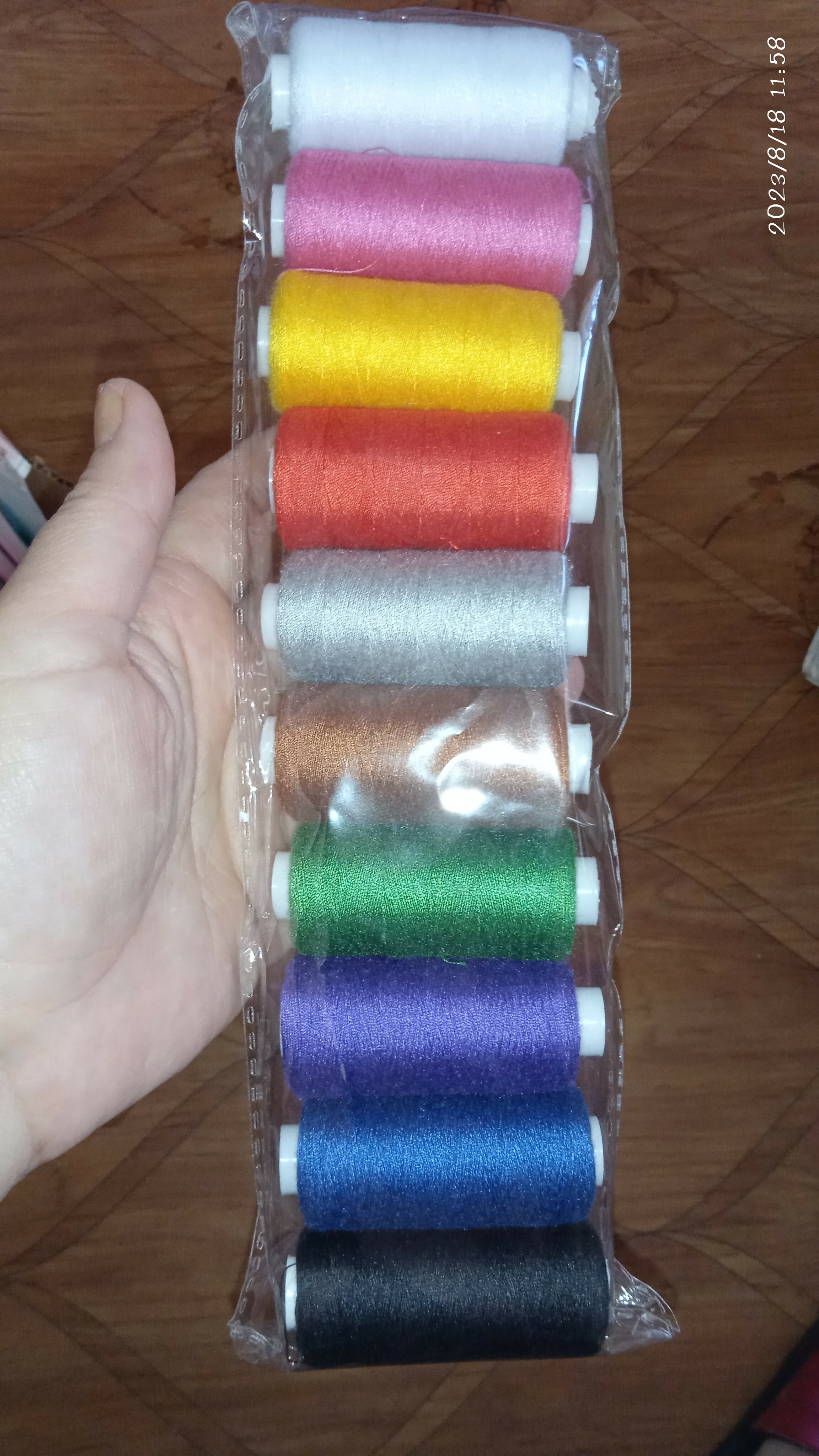 Фотография покупателя товара Нитки «Радуга», 40/2, 300 м, набор 10 шт., разноцветные - Фото 4