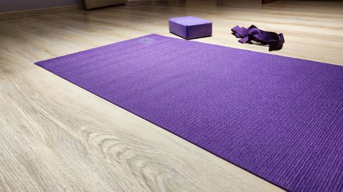 Фотография покупателя товара Коврик для йоги Sangh, 173х61х0,3 см, цвет фиолетовый