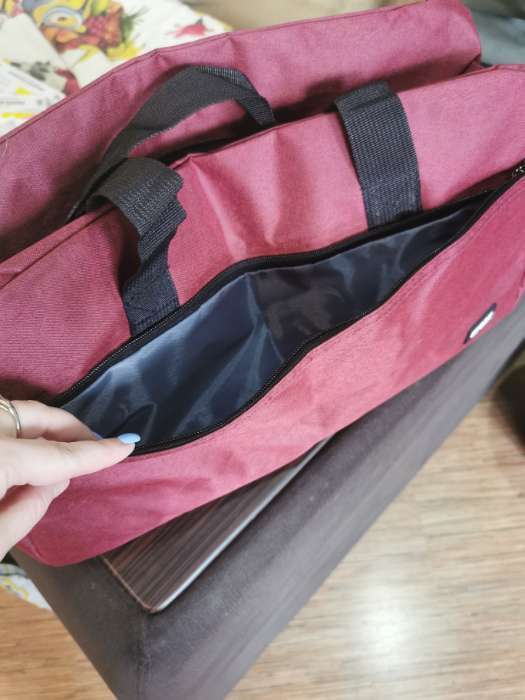 Фотография покупателя товара Сумка дорожная на молнии, 3 наружных кармана, цвет бордовый - Фото 5