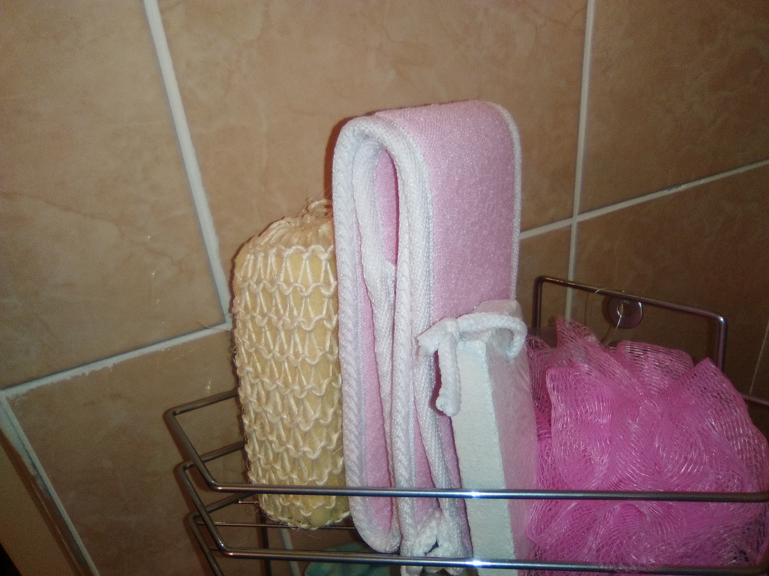 Фотография покупателя товара Набор банный, 4 предмета: 3 мочалки, пемза, цвет МИКС - Фото 1