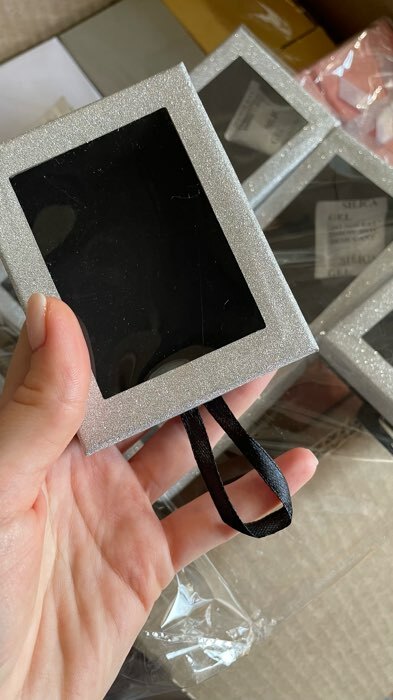 Фотография покупателя товара Коробочка подарочная под набор «Селебрити», 7×9 (размер полезной части 6,5×8,5 см), цвет серебристо-чёрный - Фото 4