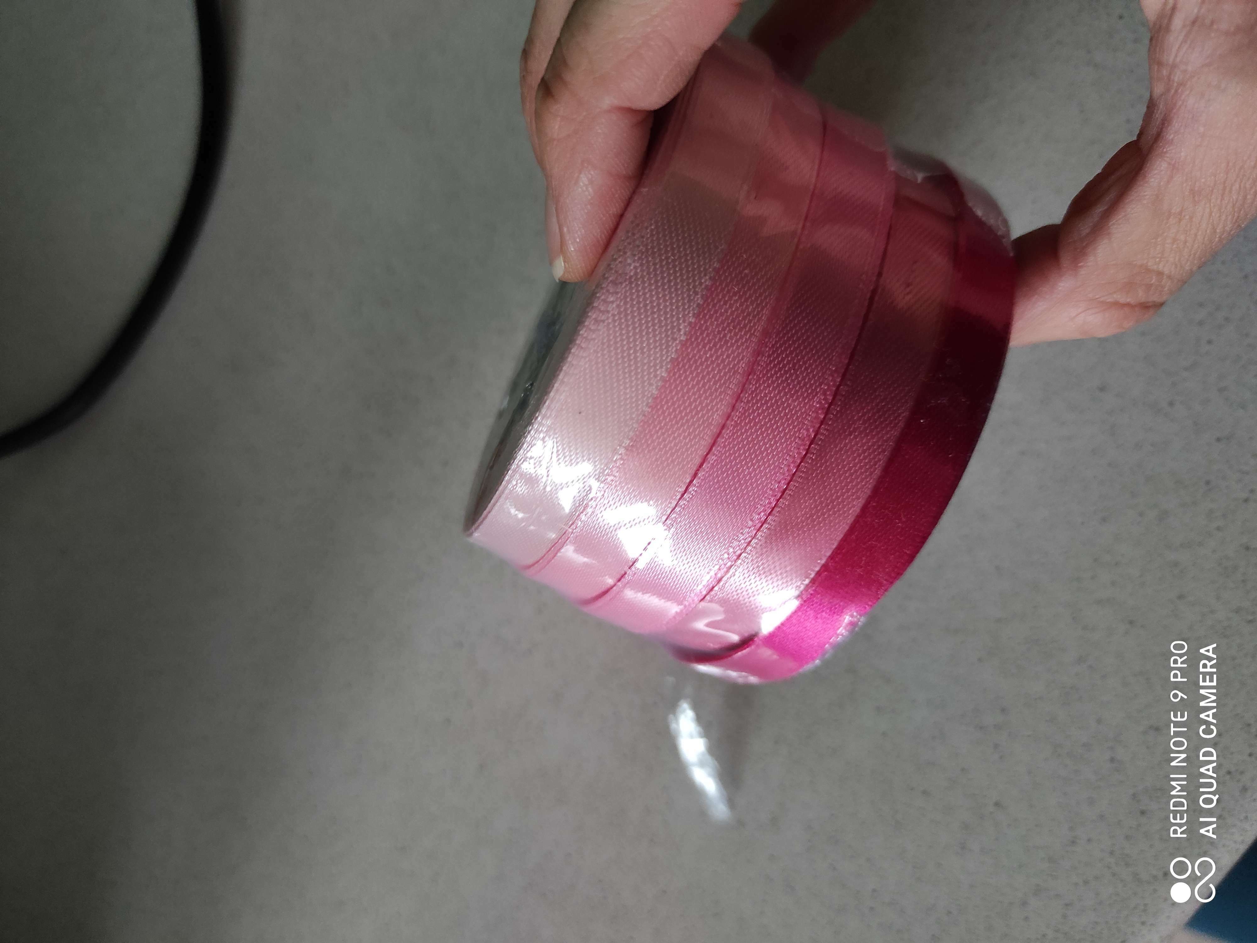 Фотография покупателя товара Набор атласных лент, 5 шт, размер 1 ленты: 10 мм × 23 ± 1 м, цвет розовый спектр - Фото 1