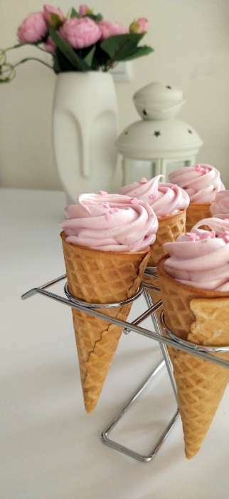 Фотография покупателя товара Подставка для мороженого и десертов KONFINETTA, 28×21×10 см, цвет хромированный - Фото 2
