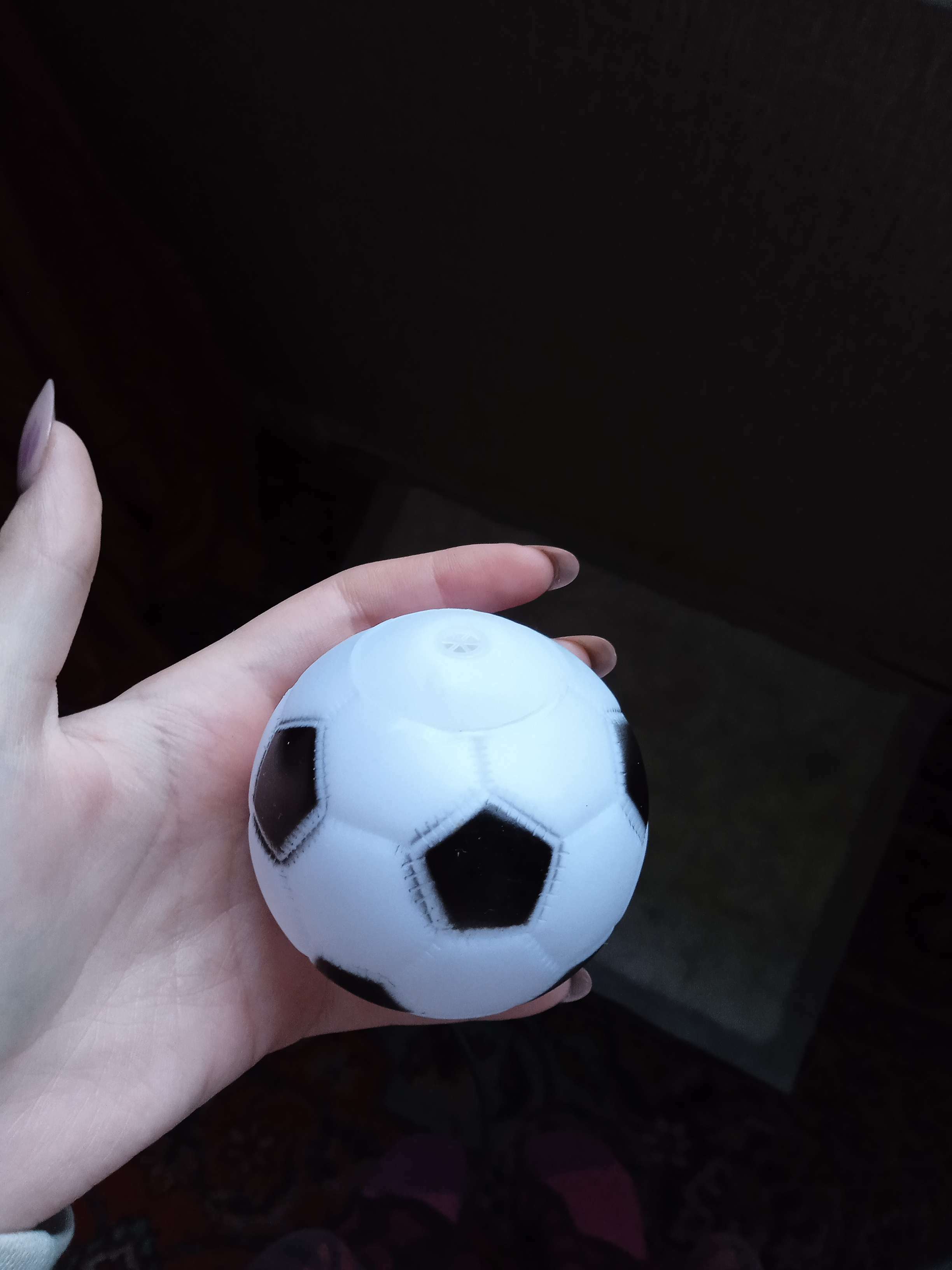 Фотография покупателя товара Игрушка пищащая "Мяч Футбол" для собак, 6,2 см, зелёная - Фото 4