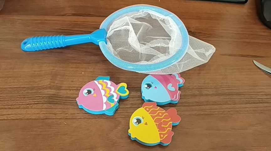Фотография покупателя товара Набор для игры в ванне «Рыбалка: Веселые рыбки - 2», сачок, 3 мягких стикера