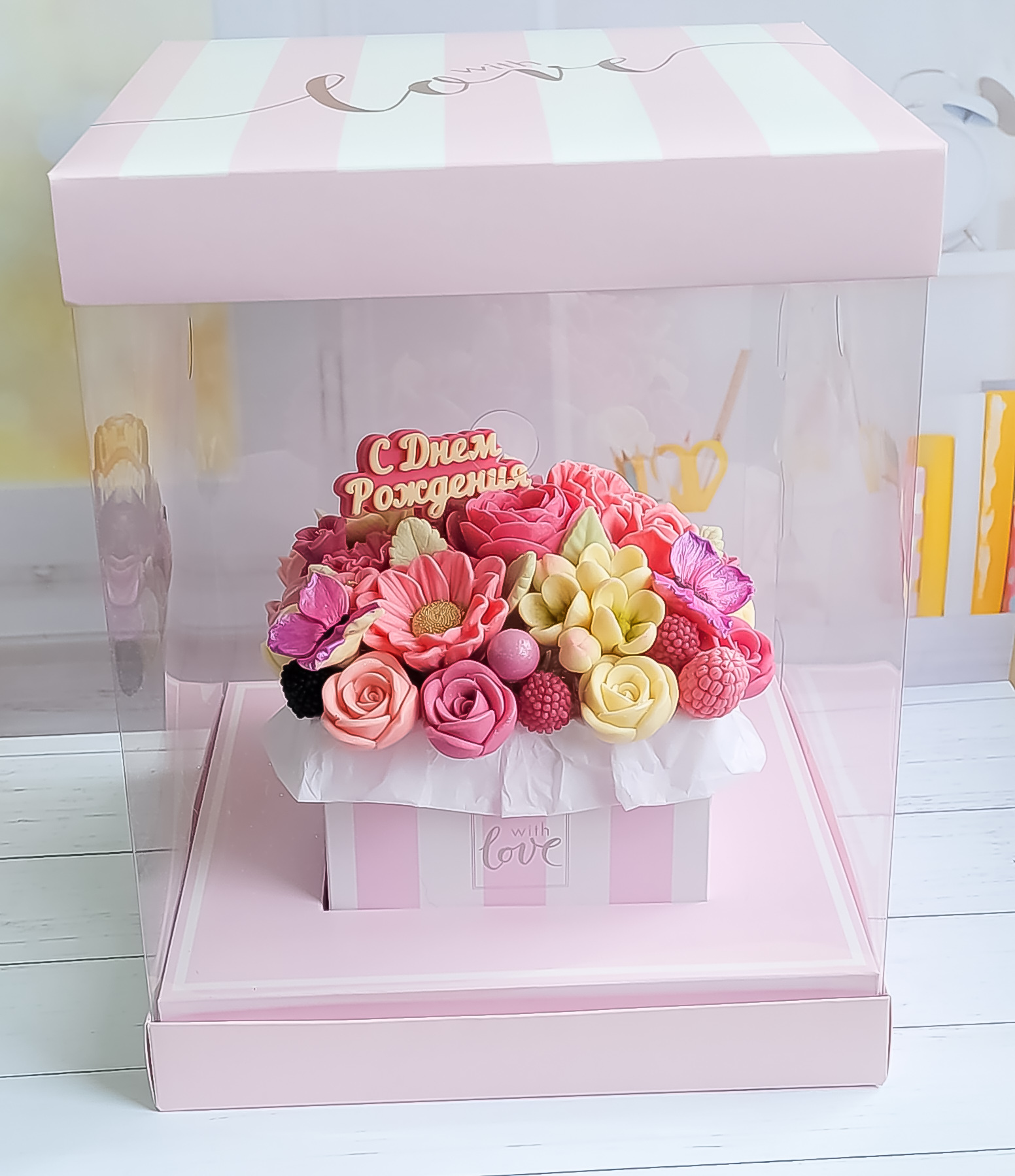Фотография покупателя товара Коробка подарочная для цветов с вазой и PVC окнами складная, упаковка, With Love 23 х 30 х 23 см - Фото 12