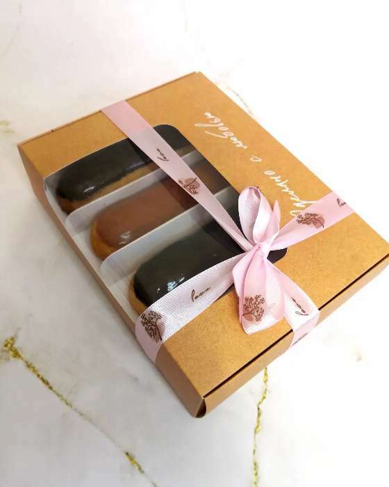Фотография покупателя товара Коробка для эклеров с вкладышами, кондитерская упаковка, «Сделано с любовью» - (вкладыш - 4 шт), 20 х 15 х 5 см