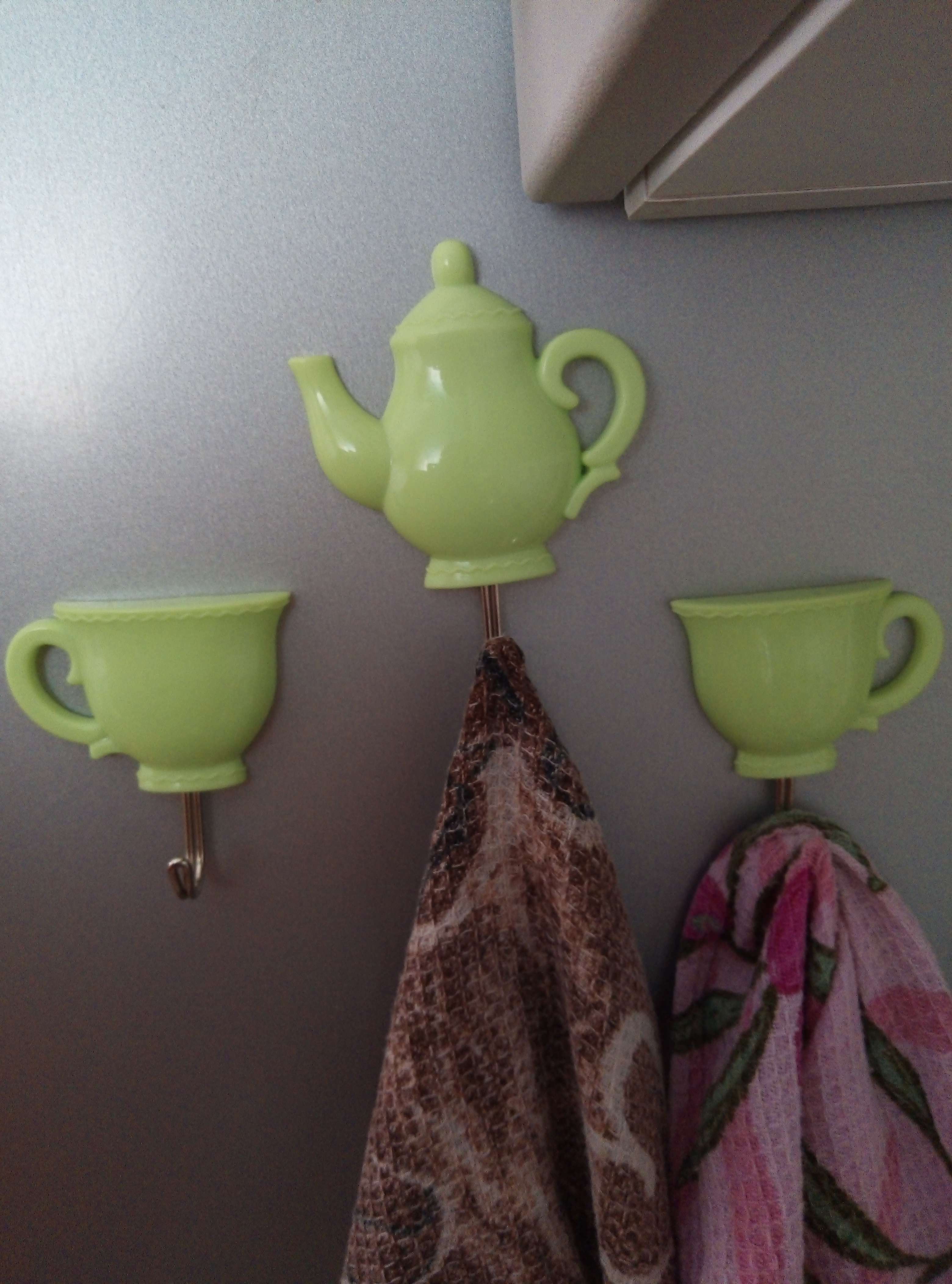 Фотография покупателя товара Крючок самоклеящийся «Чаепитие», 3 шт, цвет МИКС - Фото 1