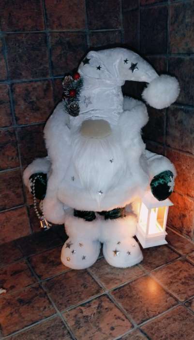 Фотография покупателя товара Светодиодная фигура «Фонарь со снеговиком» 7 × 13 × 3.5 см, пластик, батарейки AG13х3, свечение тёплое белое - Фото 18