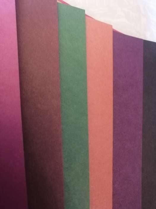 Фотография покупателя товара Бумага цветная, А4, 16 листов, 16 цветов, немелованная, двусторонняя, на скрепке, 48 г/м², Минни Маус