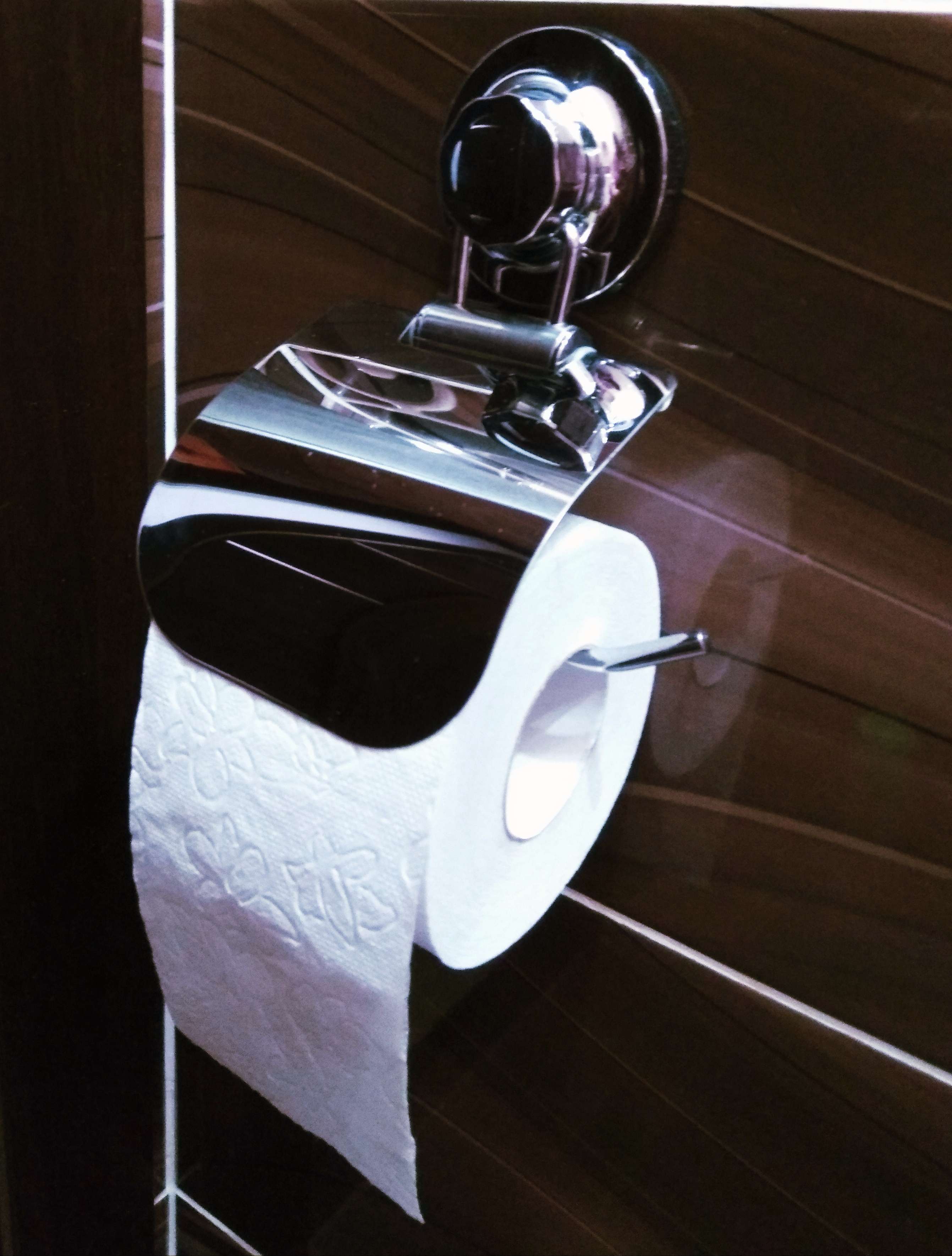 Фотография покупателя товара Держатель для туалетной бумаги на вакуумной присоске Accoona A11405, цвет хром - Фото 1