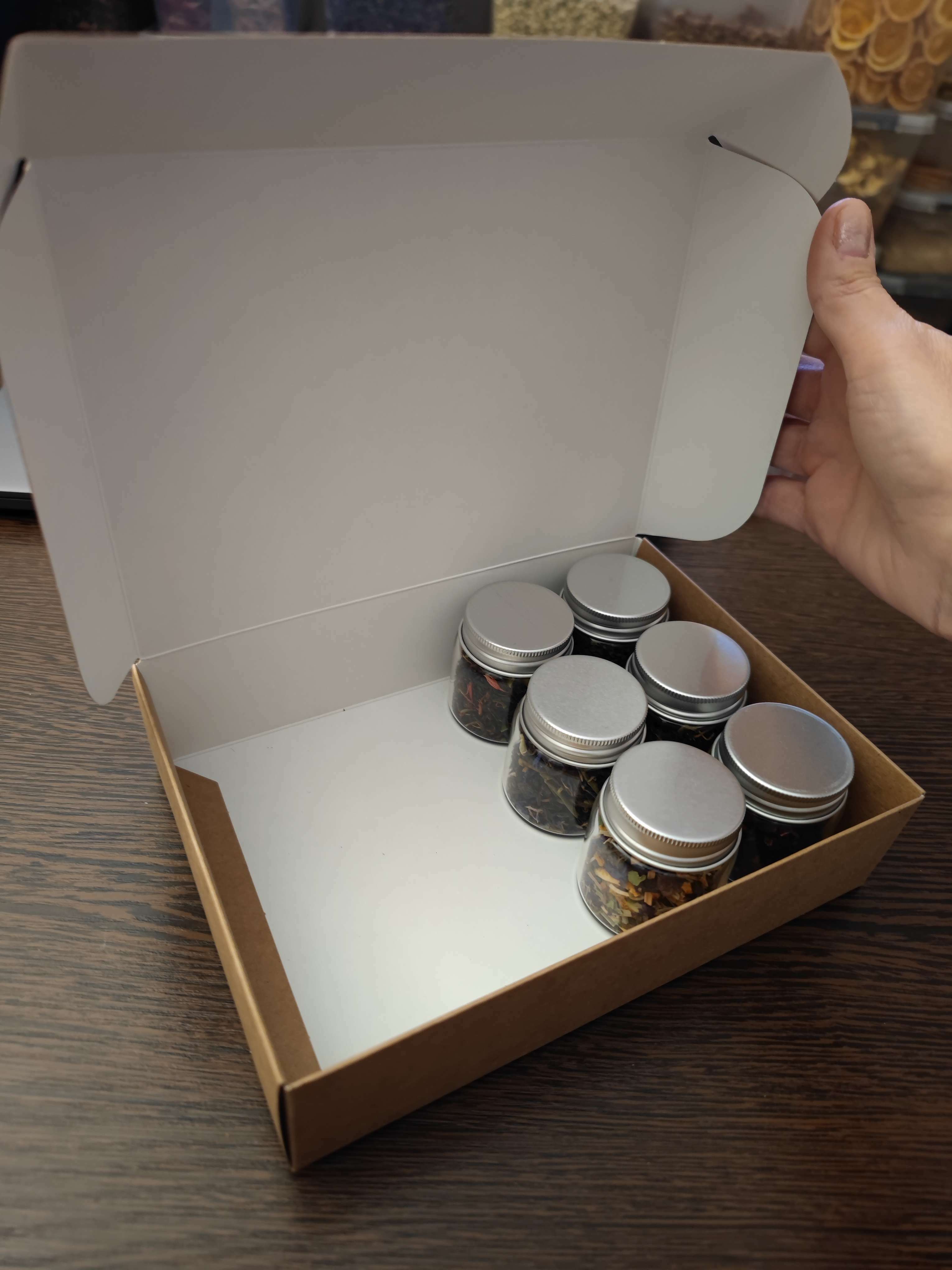 Фотография покупателя товара Коробка подарочная складная крафтовая, упаковка, 21 х 15 х 5 см - Фото 3