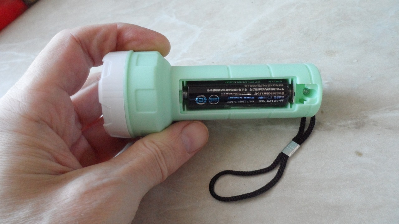 Фотография покупателя товара Фонарь ручной, 1 Вт LED, боковой 5 Вт COB, 2 режима, 1 AA, 10.4 х 4.3 см - Фото 13