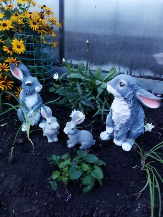 Фотография покупателя товара Садовая фигура из полистоуна «Заяц полевой», 33×21×18 см - Фото 7