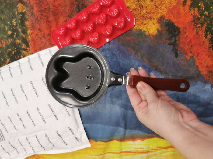Фотография покупателя товара Сковорода Доляна «Звезда», d=12 см, пластиковая ручка, антипригарное покрытие, цвет чёрный - Фото 1